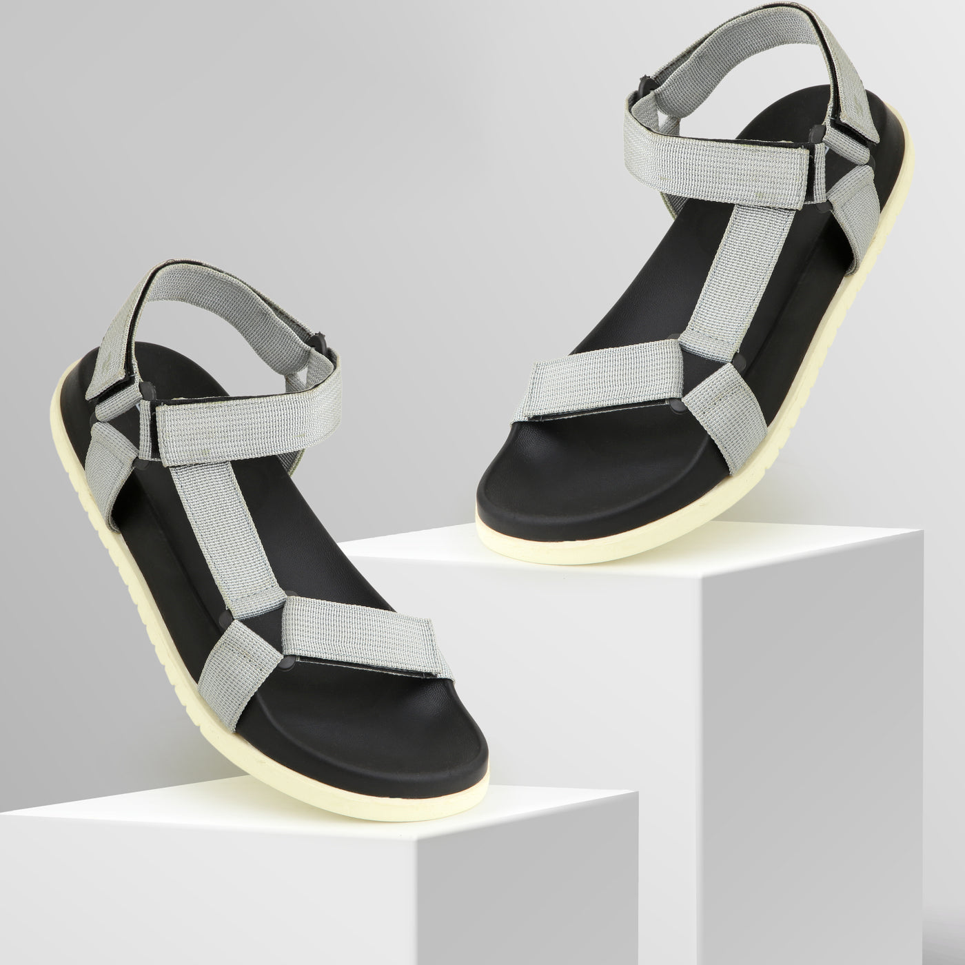 Laxus 700 Trek Comfort Sandal